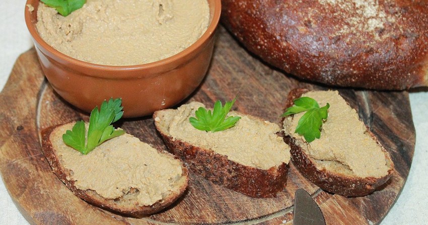 Паштет нежный с куриной печенью