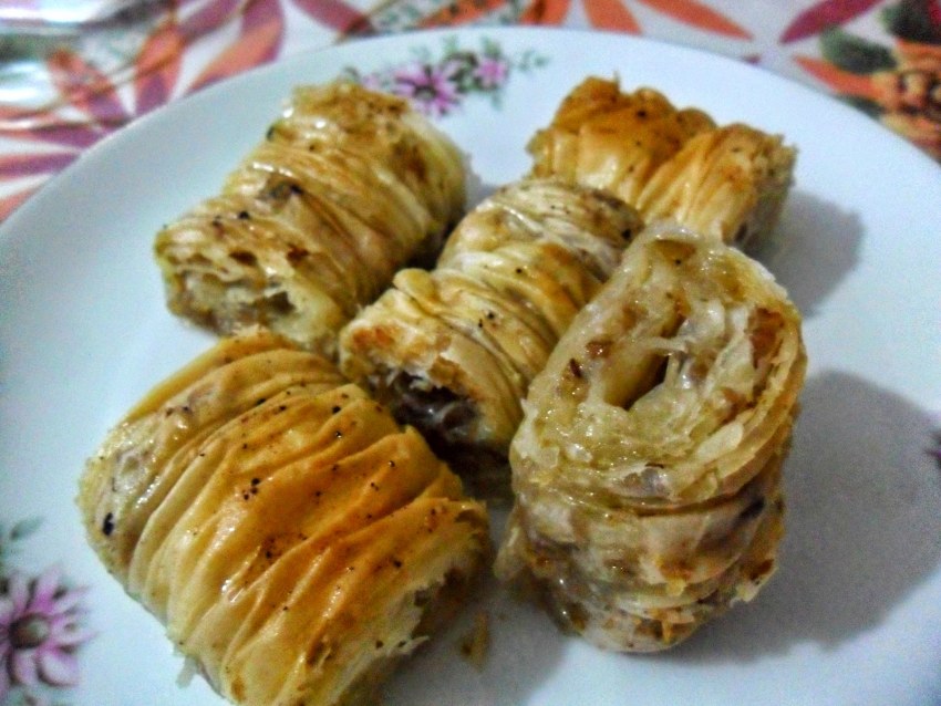 Пахлава Сари