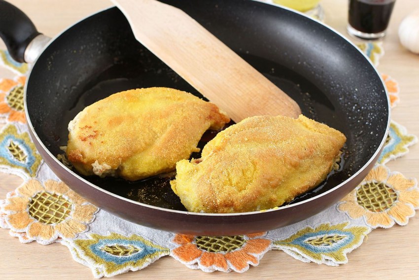 Куриная грудка в овсяных хлопьев