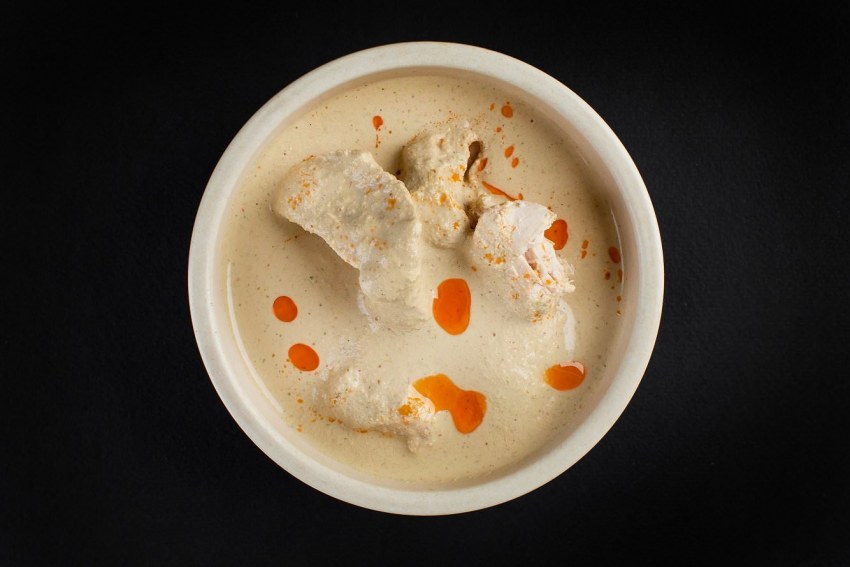 Салат сациви из курицы и грецким орехом