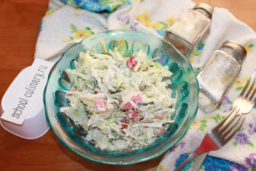 Салат с крабовыми палочками и капустой