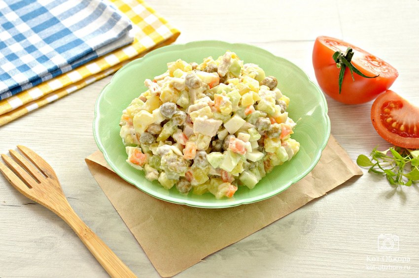 Оливье с куриной грудкой