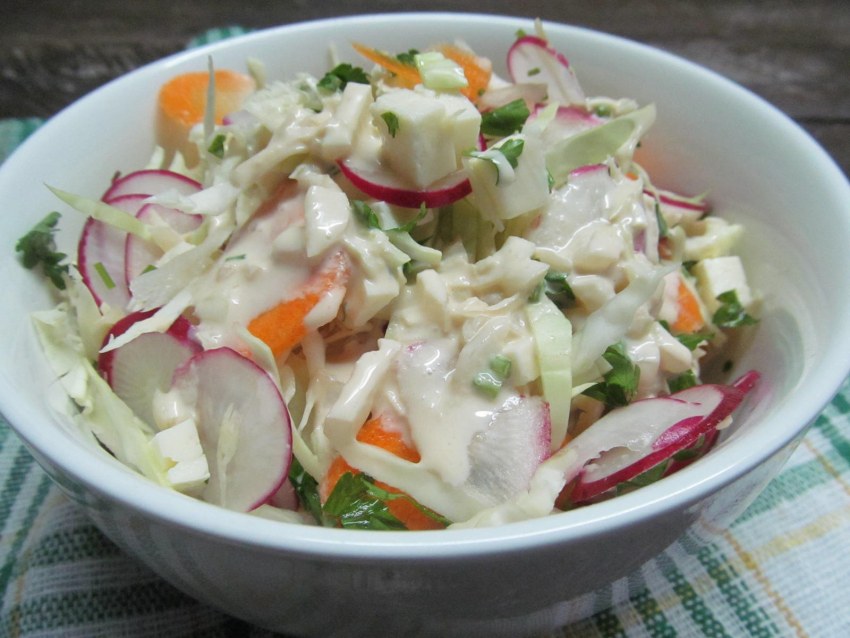 Салат из белокочанной капусты с морковью