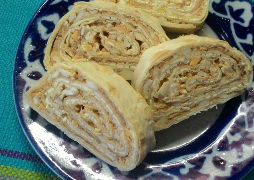 Рулетики из лаваша с рыбой