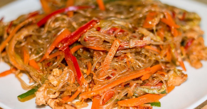 Фунчоза с морковью по-корейски