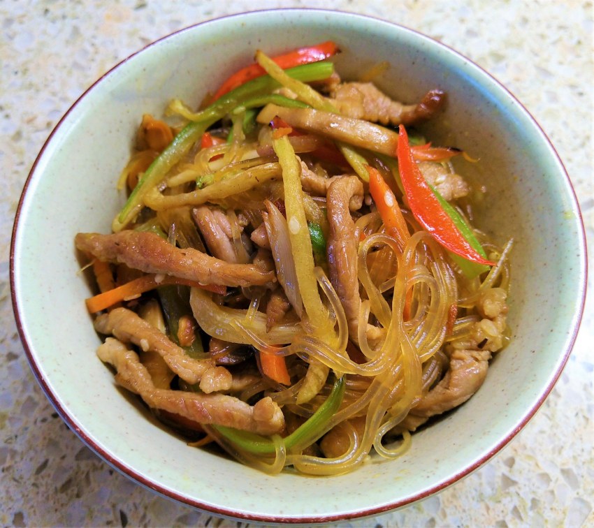 Фунчоза с соевым мясом