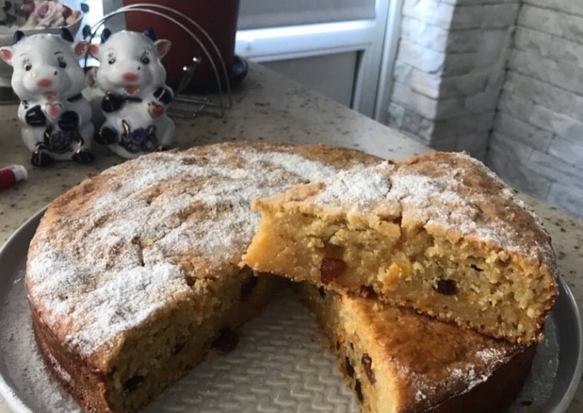 Пирог с морковкой и яблоками