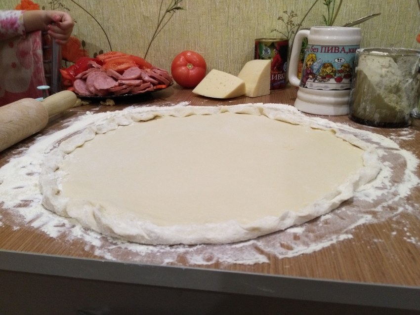 Пицца на дрожжевом тесте