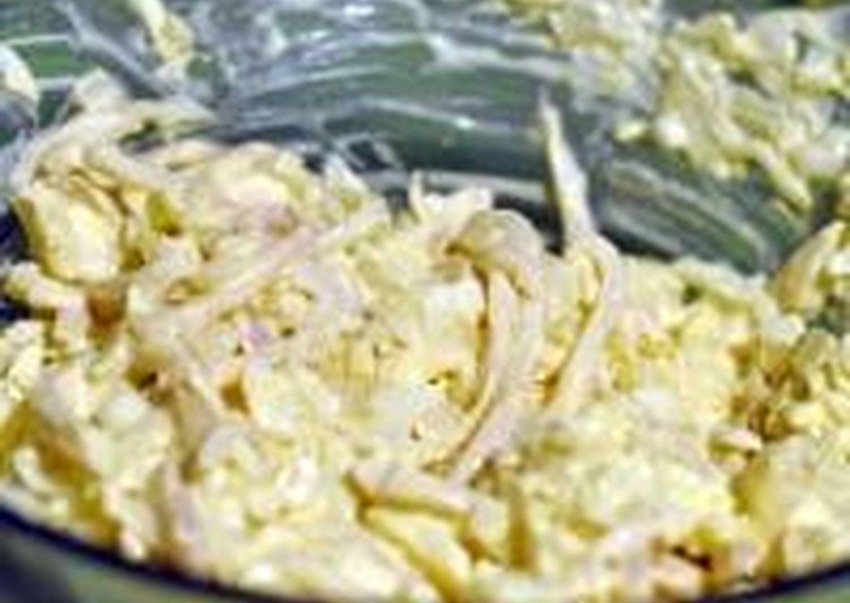 Салат яйцаобжарннный кальмар сыр