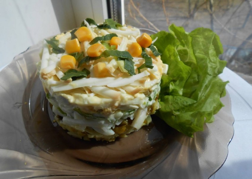Салат с кальмарами и яйцом самый вкусный пошаговый