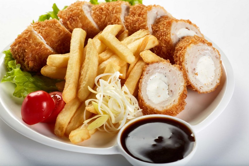 Куриный рулет в кляре