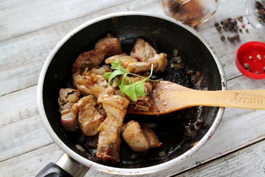 Рецпмт ааитофеля с мясом в молоке и сметане