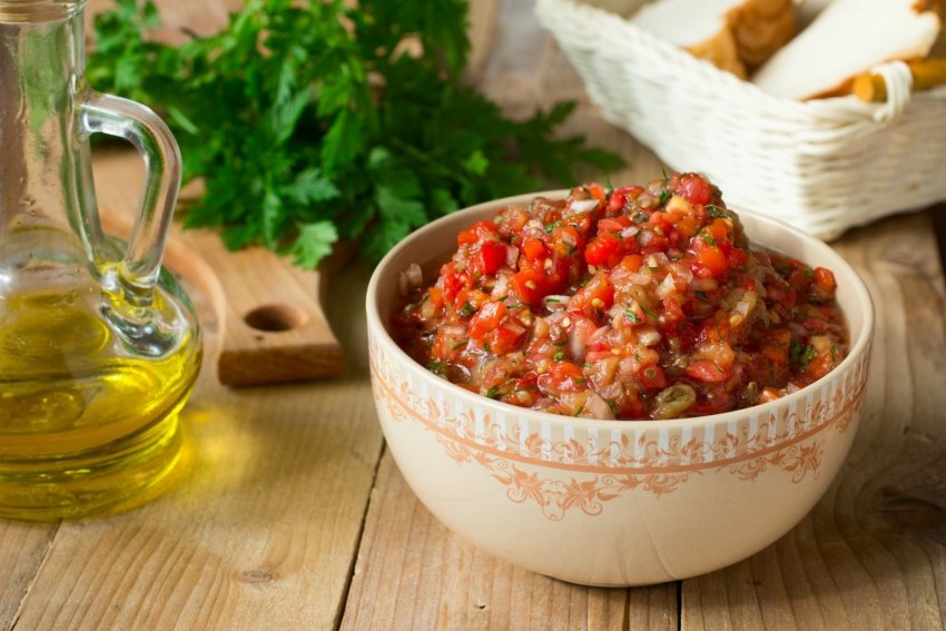 Кабачково баклажанная икра