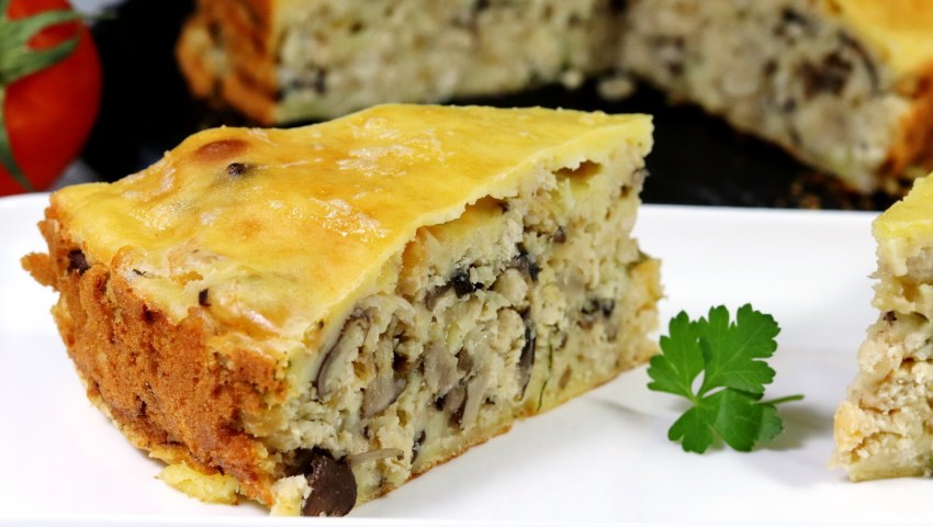Заливной пирог с курицей и грибами