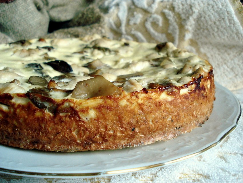 Заливной пирог с грибами и сыром