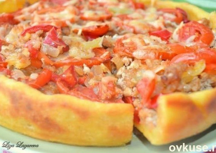 Пирог из картофельного теста с мясом