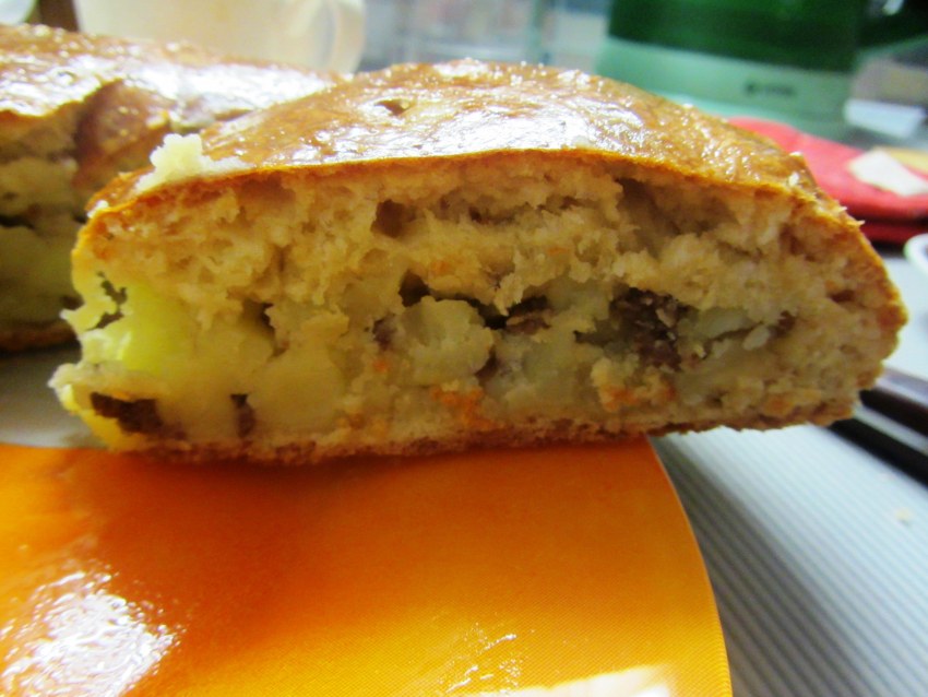 Мясной пирог на кефире
