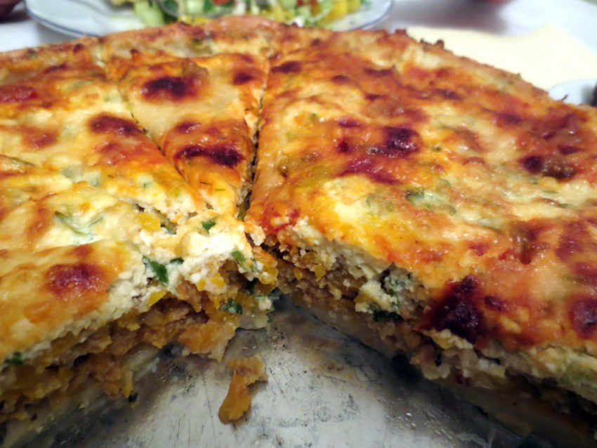 Вкусный мясной пирог