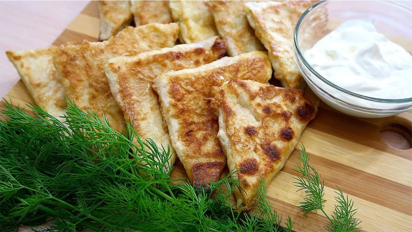 Конвертики из лаваша с творогом и сыром