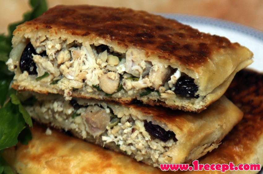 Куриный конвертик с грибами и сыром