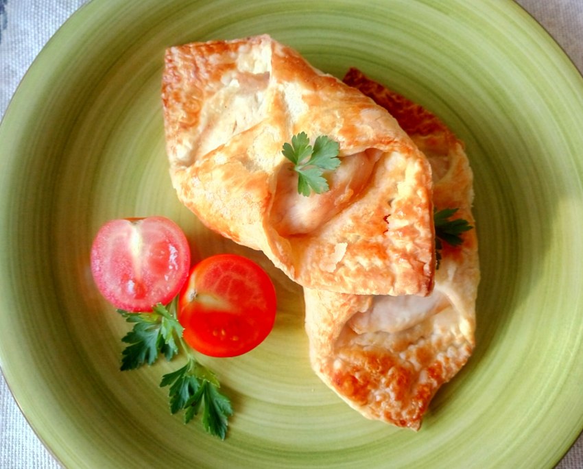 Конвертики из лаваша с курицей и грибами