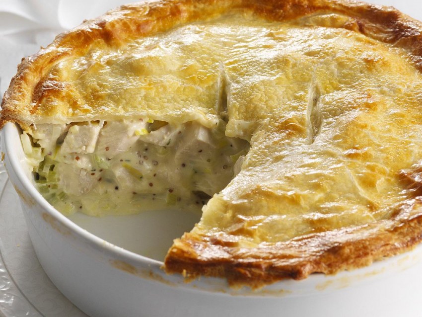 Слоеный пирог с курицей