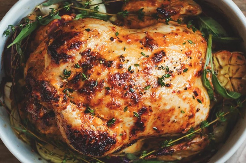 Курица запеченная с хлебом