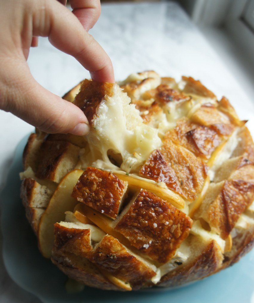 Бриошь с сыром Бри