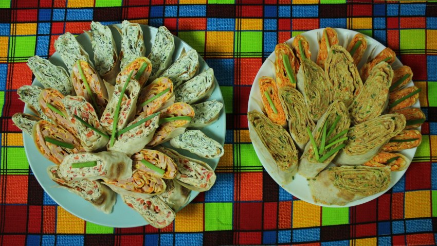 Шпинатный рулет с грибами