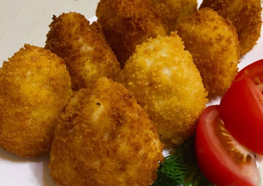 Кошинья бразильские крокеты-пирожки с курицей