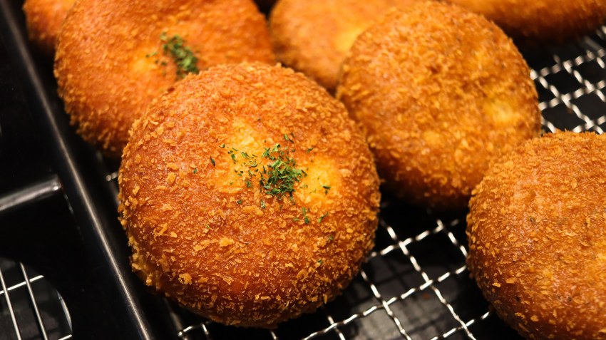 Картофельные пончики