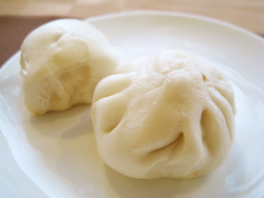 Японские белые булочки