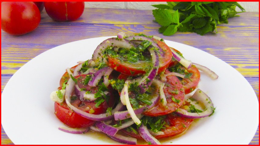 Помидорная закуска с луком