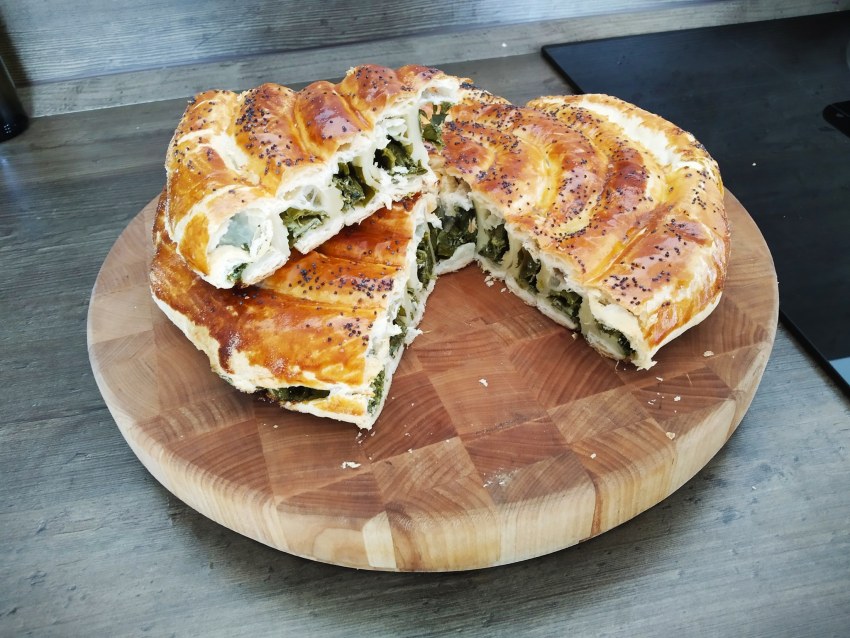 Улитка со шпинатом и сыром