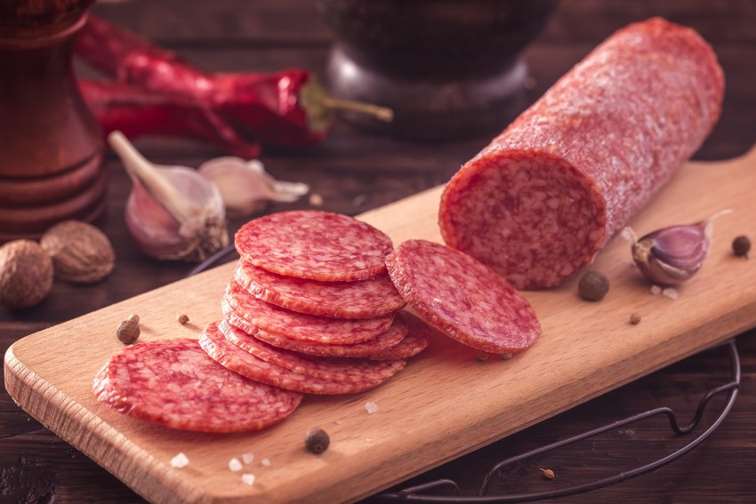 Пицца пепперони салями Нью Йоркская