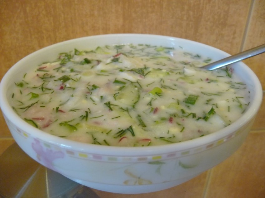 Средиземноморская окрошка с кальмарами