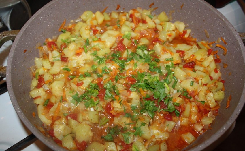 Рагу из кабачков моркови и лука