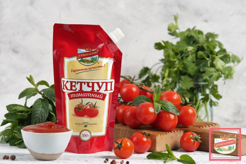 Этикетка кетчуп из помидор, яблок, лука на банку