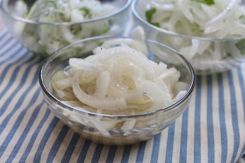 Лук репчатый маринованный