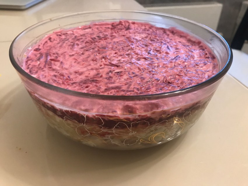 Скумбрия под шубой салат