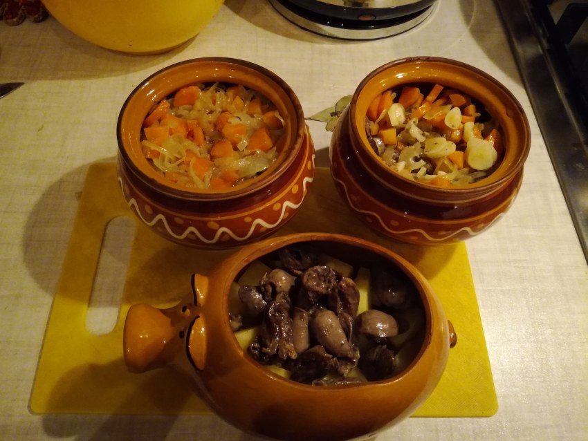 Гречка по купечески в горшочке в духовке