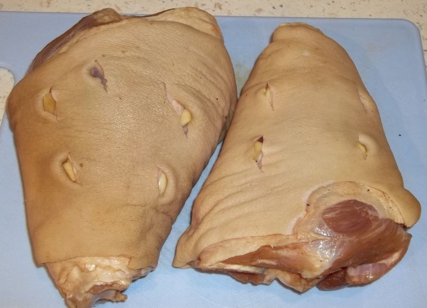 Рулька горячего копчения