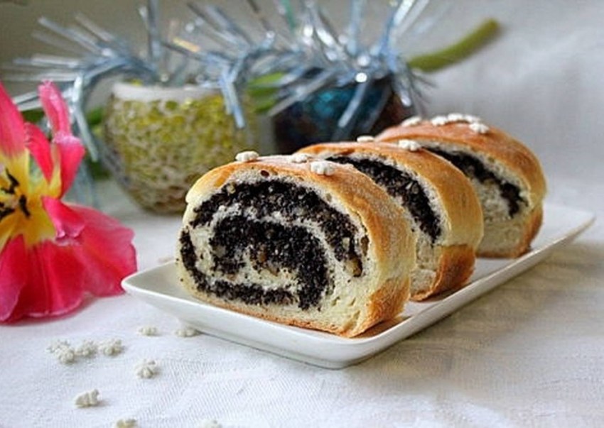 Штрудель маковый рулет
