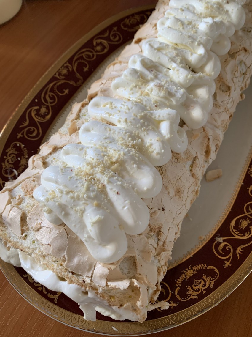 Меренговый рулет Рафаэлло