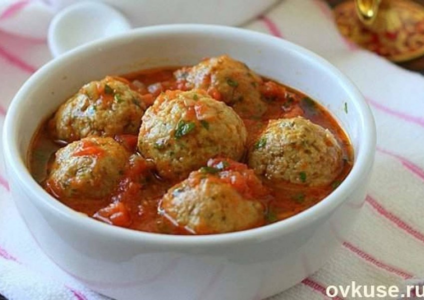 Мясные шарики в сливочном соусе