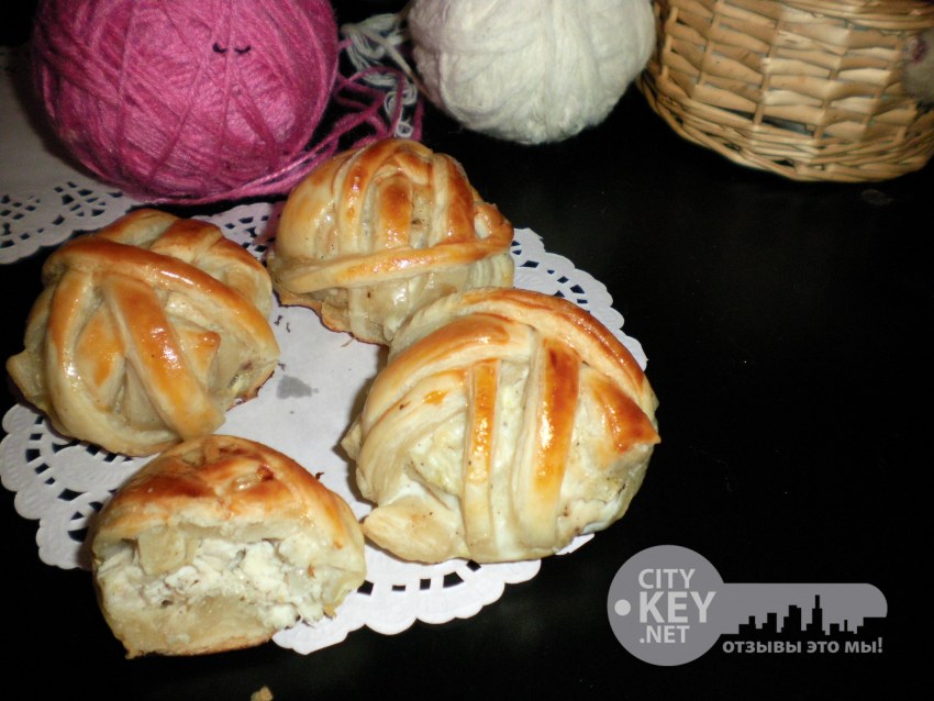 Мясные клубочки в слоеном тесте пошагово и с фото