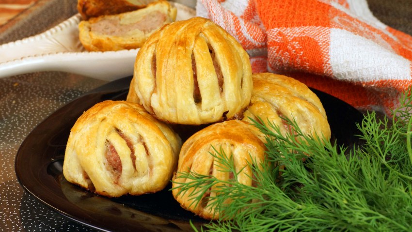 Мясные клубочки в слоеном