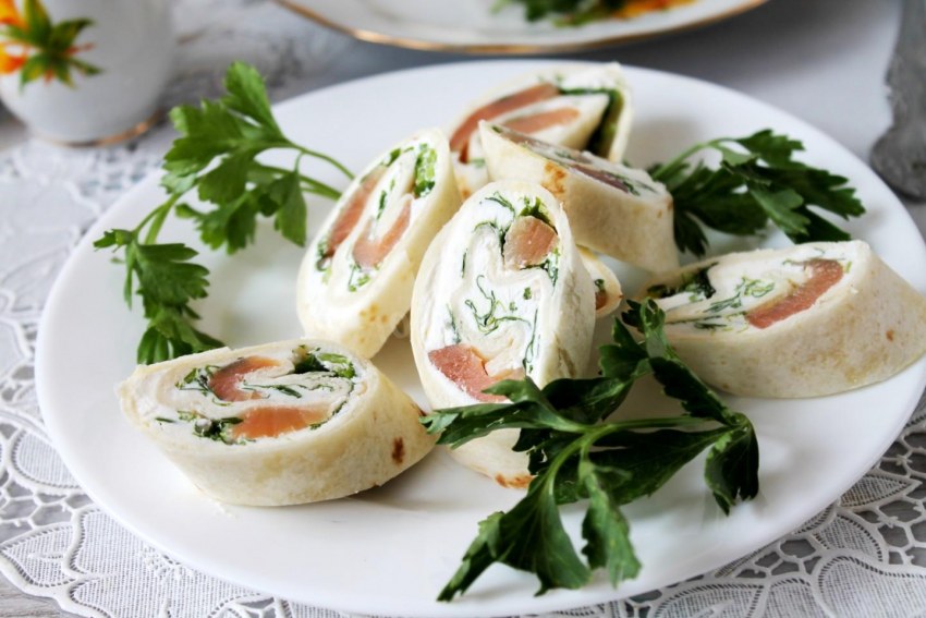 Рулетики с творожным сыром