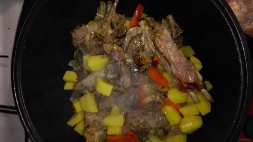 Баран и ребра с овощами