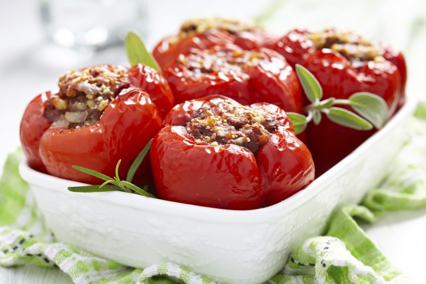 Перец фарширов мясом и рис